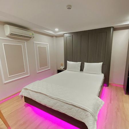 Thanh Binh Premium Hotel Hô Chi Minh-Ville Extérieur photo