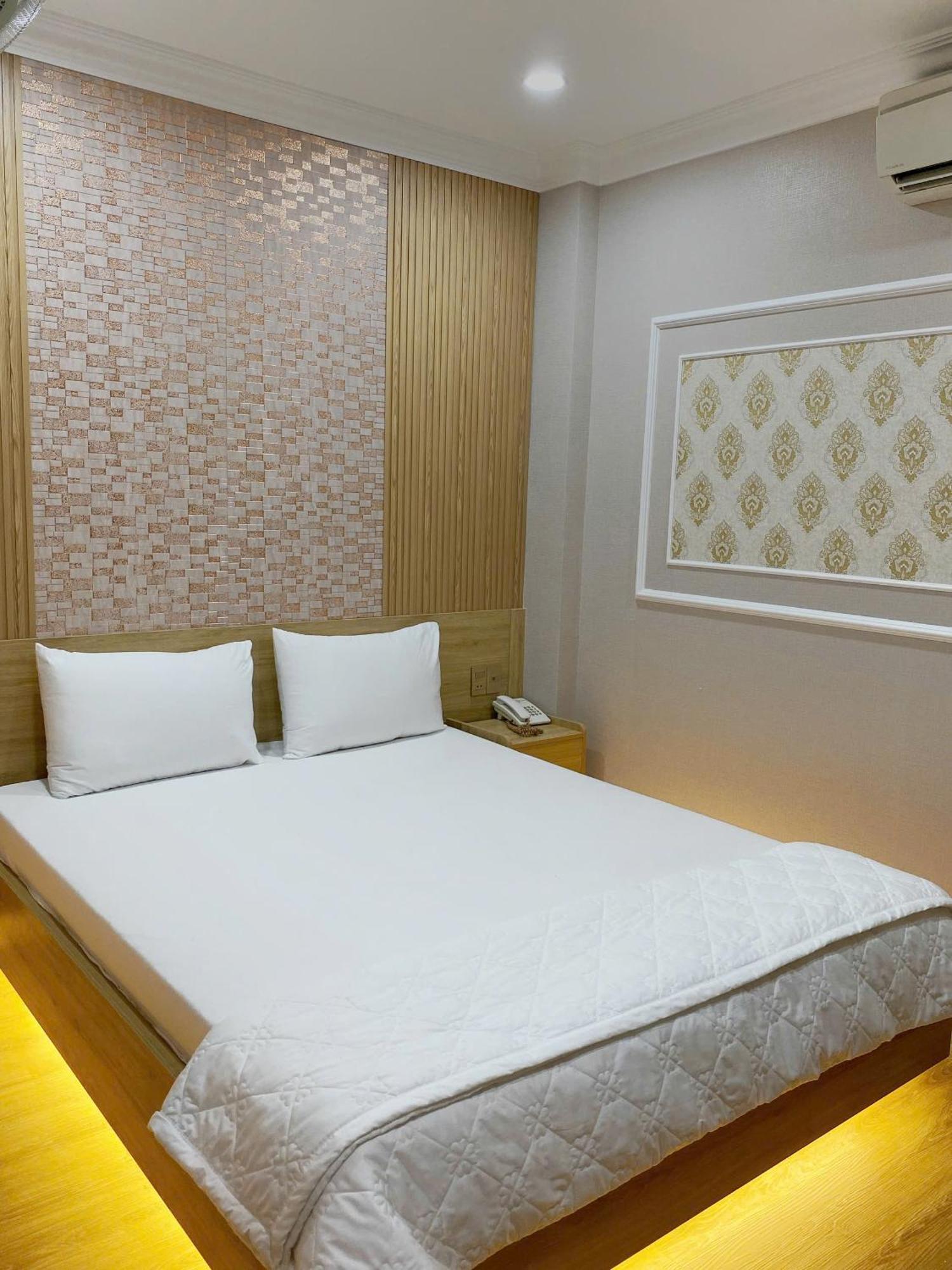 Thanh Binh Premium Hotel Hô Chi Minh-Ville Extérieur photo